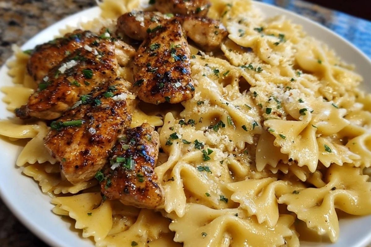 Bowtie Pasta with Creamy Cajun Chicken and Mozzarella Cheese Sauce