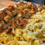 Cheesy Rigatoni with Garlic Parmesan Chicken