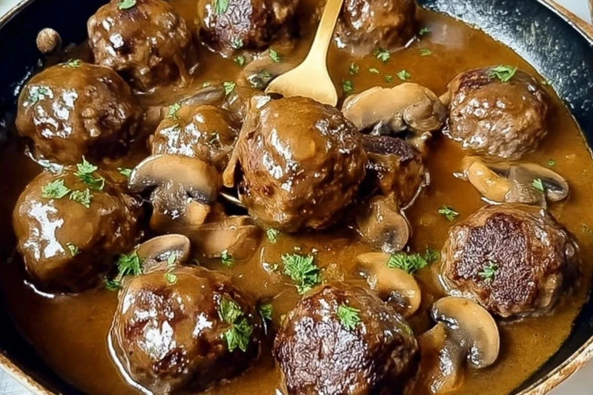 Juicy Meatballs in a Luxurious Mushroom Sauce 1