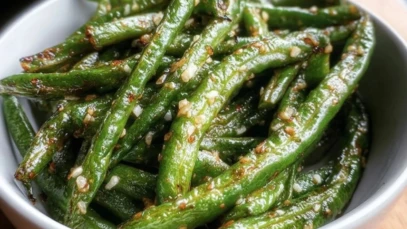 Air Fryer Garlic Roasted Green Beans