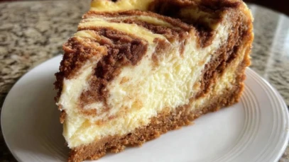 Cinnamon Roll Cheesecake