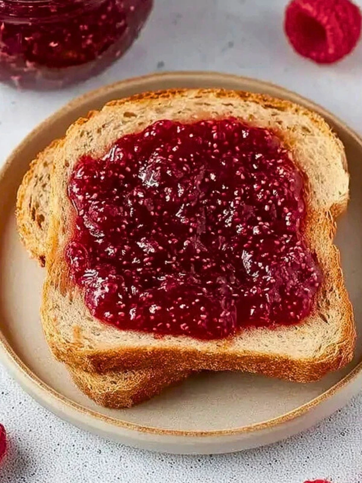 Classic Christmas Raspberry Jam (1)