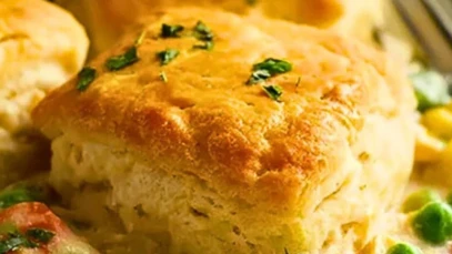 Simple Chicken Pot Pie with Biscuits (1)