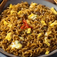 Sweet & Spicy Ramen Noodle Stir Fry