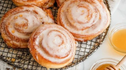 Classic Homemade Honey Buns
