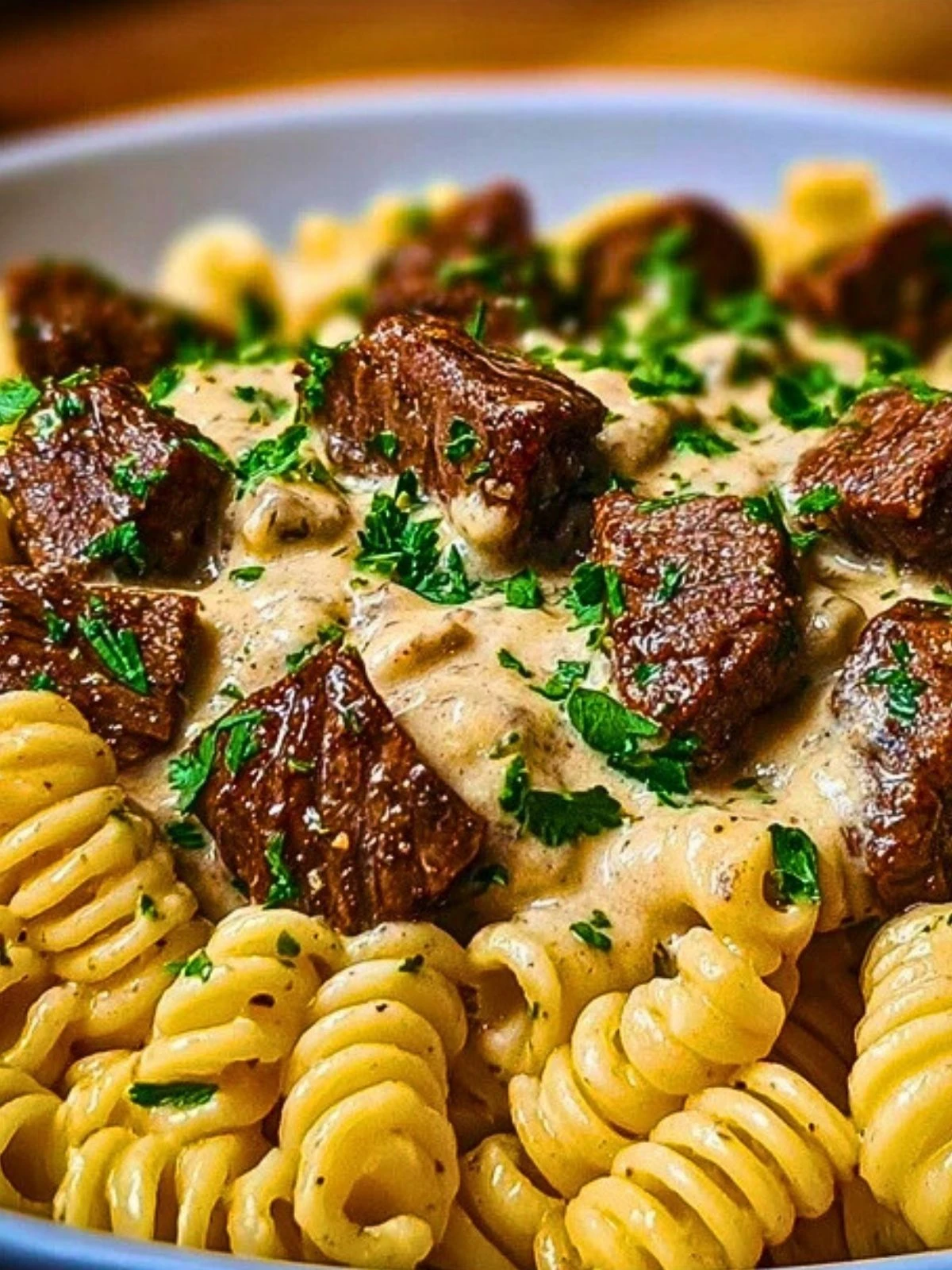 Creamy Garlic Butter Steak Rigatoni (1)