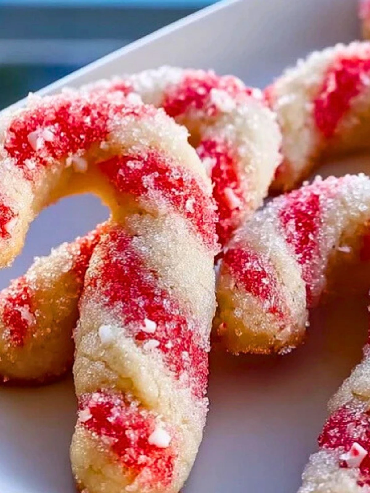 Crispy Candy Cane Cookies (1)