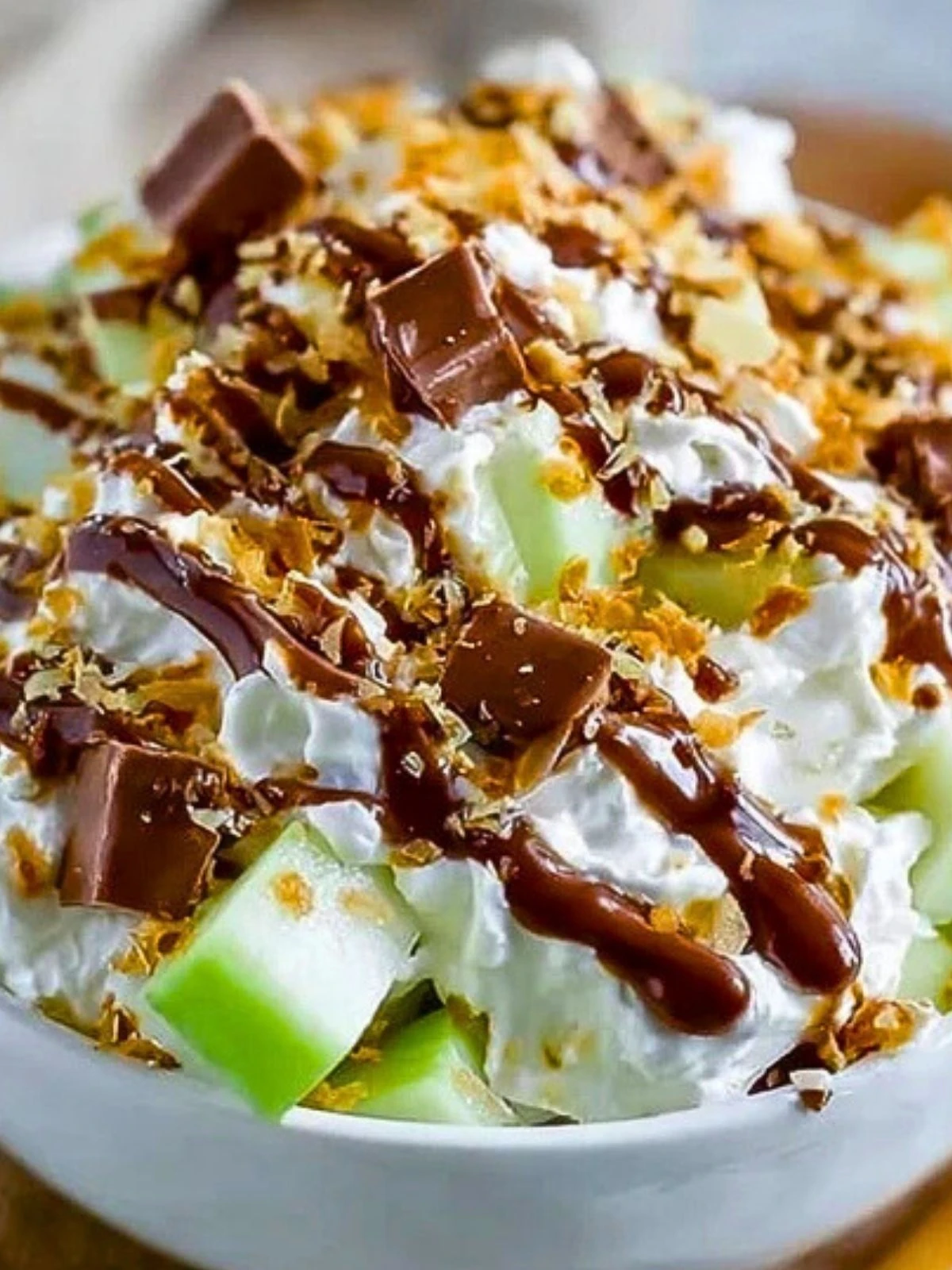 Easy Snicker Apple Salad (1)