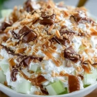 Easy Snicker Apple Salad