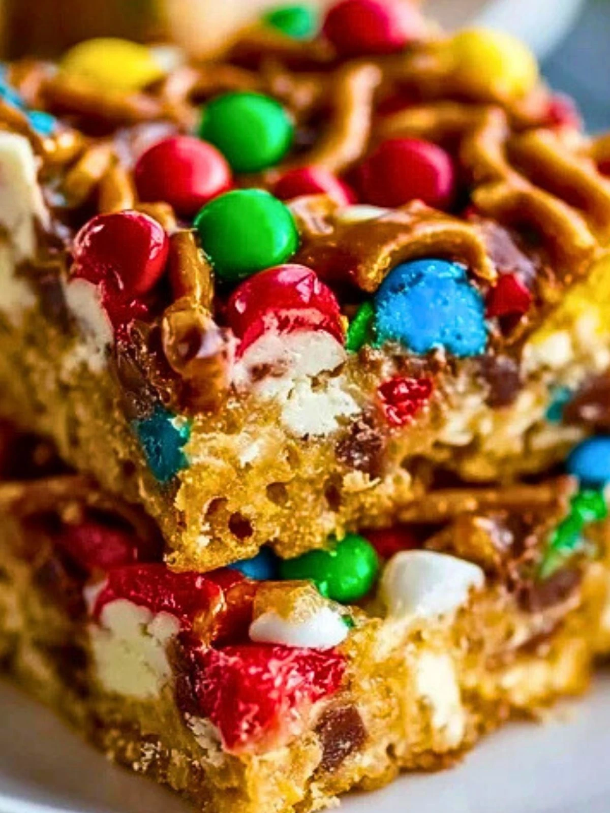 Elf Spaghetti Cookie Bars (1)