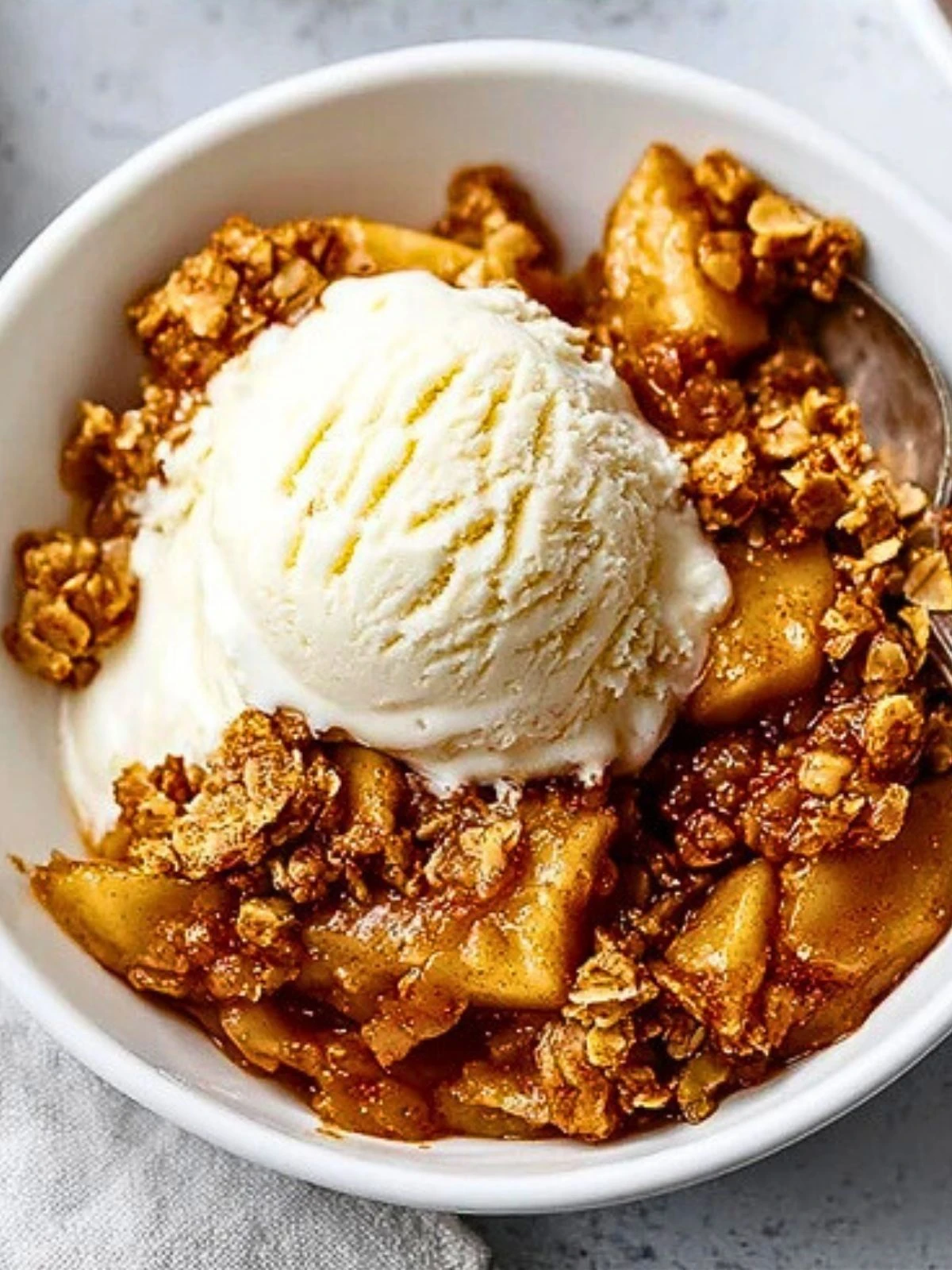 Most Amazing Apple Crisp (1)