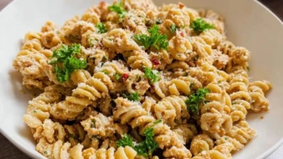 Spicy Garlic Parmesan Lentil Pasta