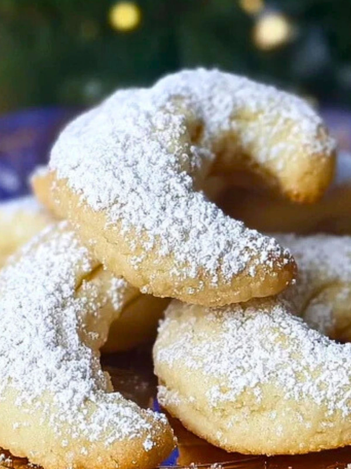 The Best & Easy Vanillekipferl (1)