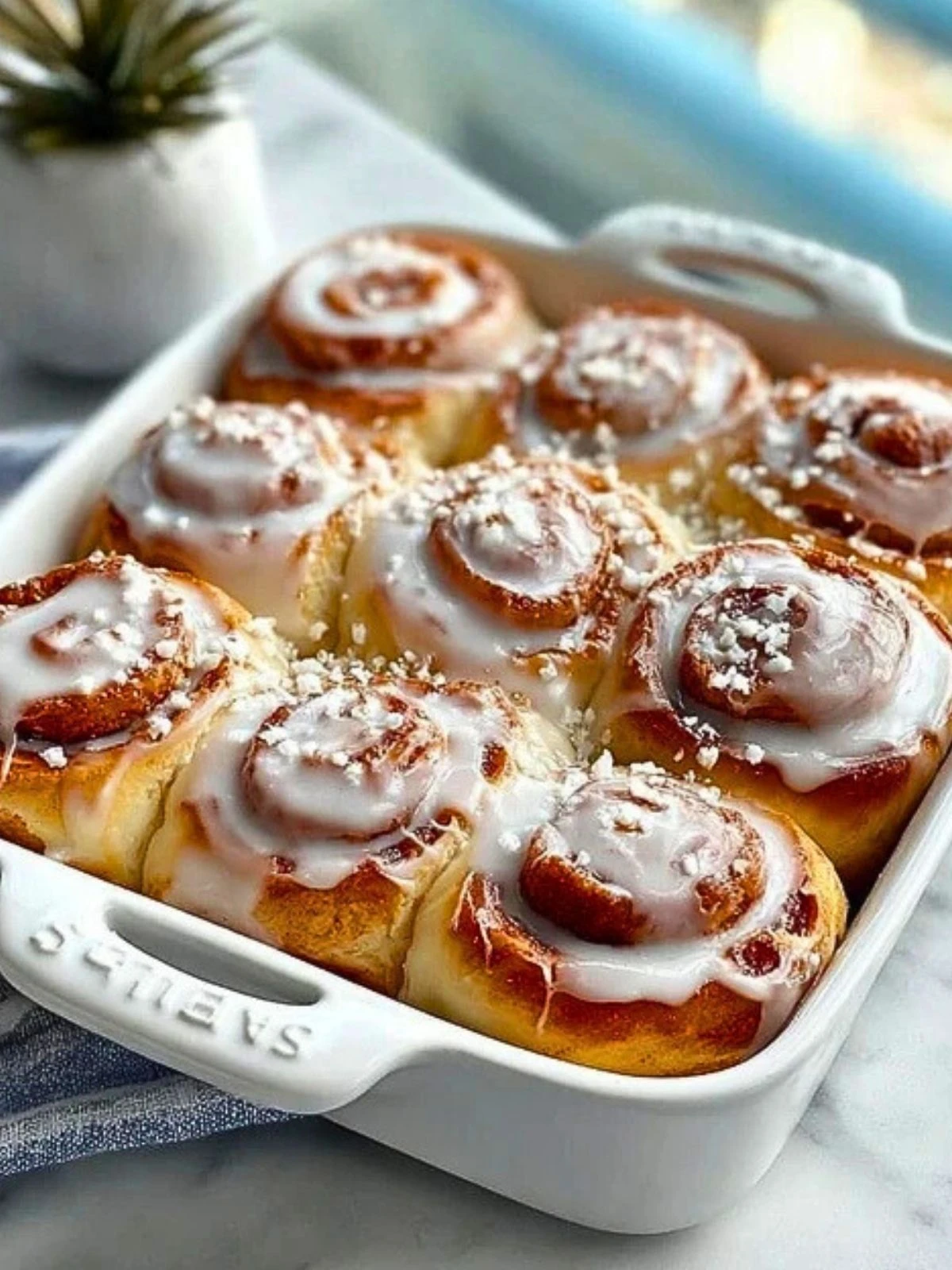 Easy Cinnamon Rolls (1)