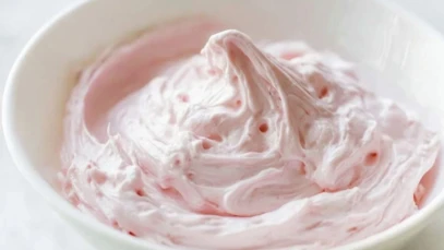 Strawberry Marshmallow Frosting