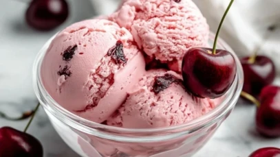 Healthy Cherry Greek Frozen Yogurt
