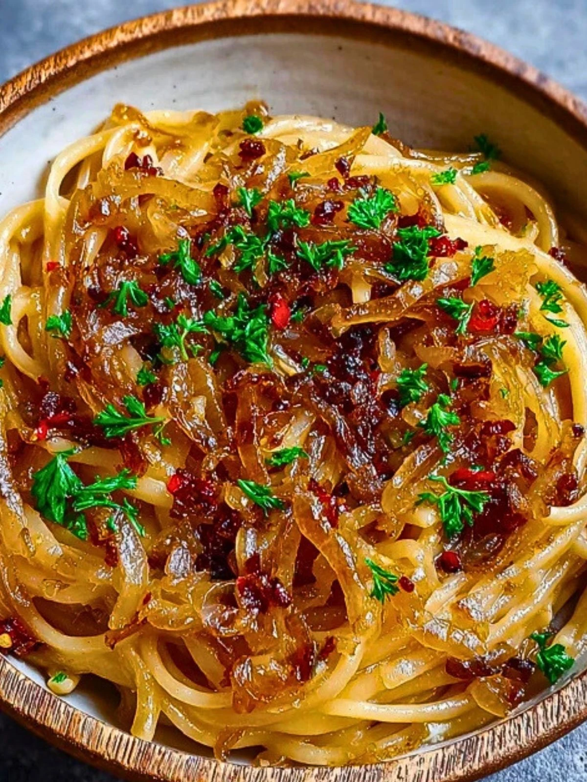 Caramelized Onion Pasta with Chilli Oil (1)