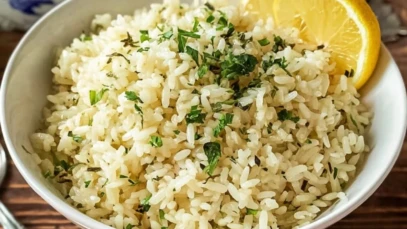 Irresistibly Delicious Greek Rice