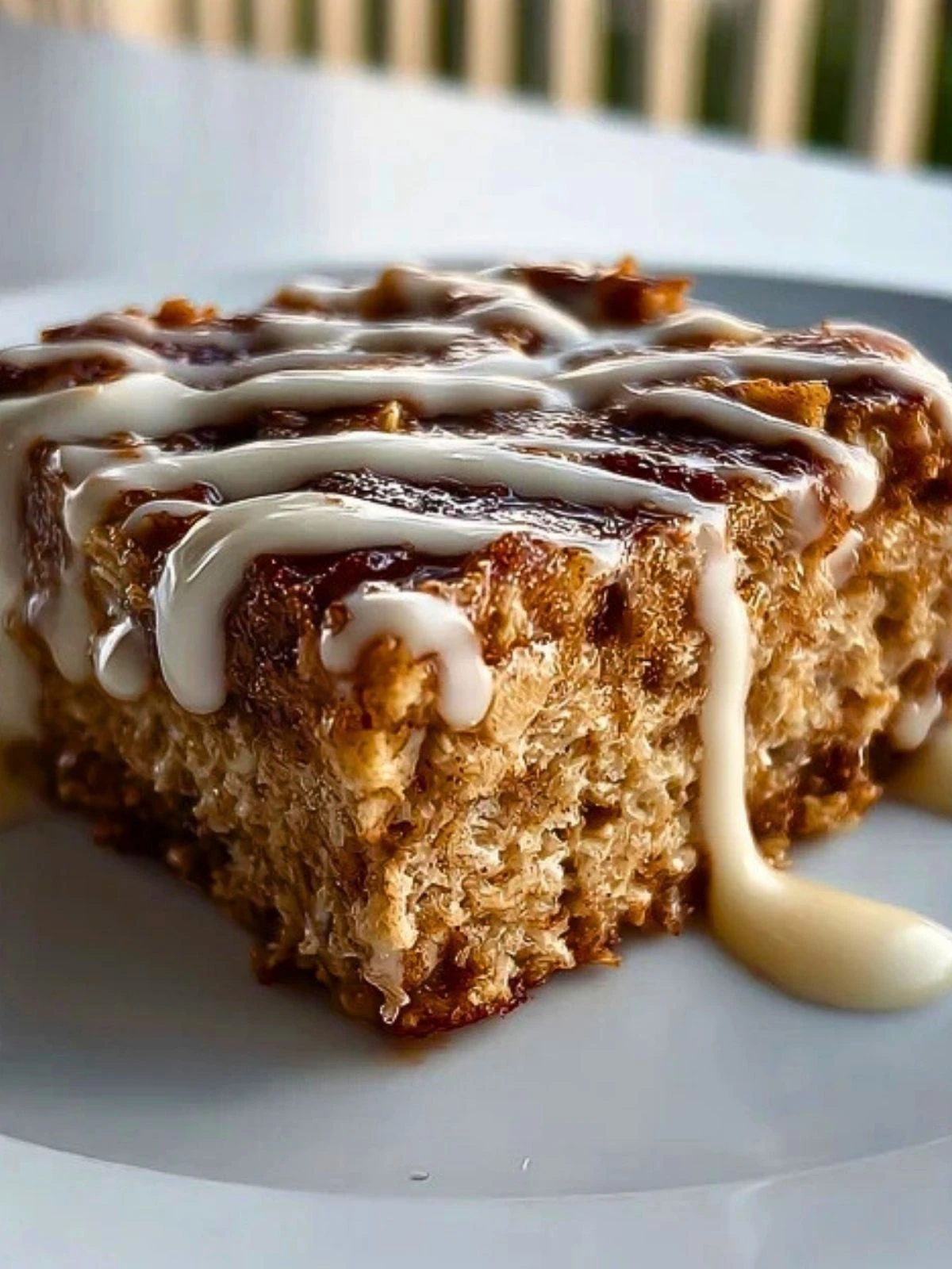 High-Protein Cinnamon Roll Baked Oatmeal (1)
