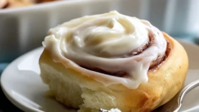Cream Cheese Frosting for Cinnamon Rolls