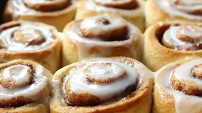 Fat-Free Greek Yogurt Cinnamon Rolls