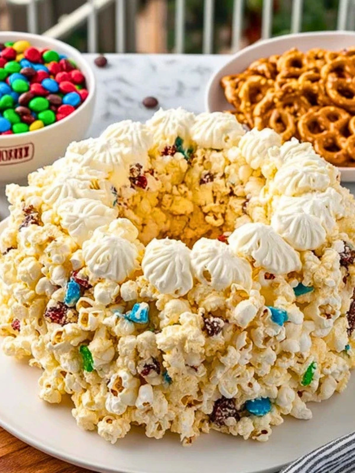 Popcorn Cake (1)