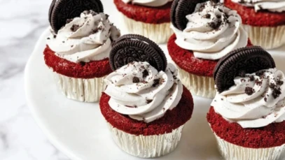 Soft And Rich Red Velvet Oreo Cupcakes