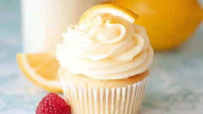 Lemon Cupcakes with Lemon Buttercream