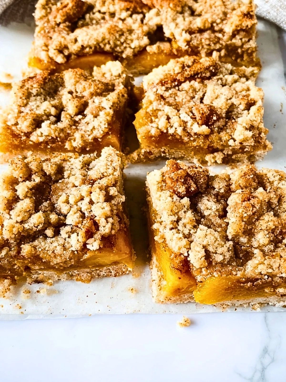 Sweet and Buttery Peach Bars with Cinnamon Streusel (1)
